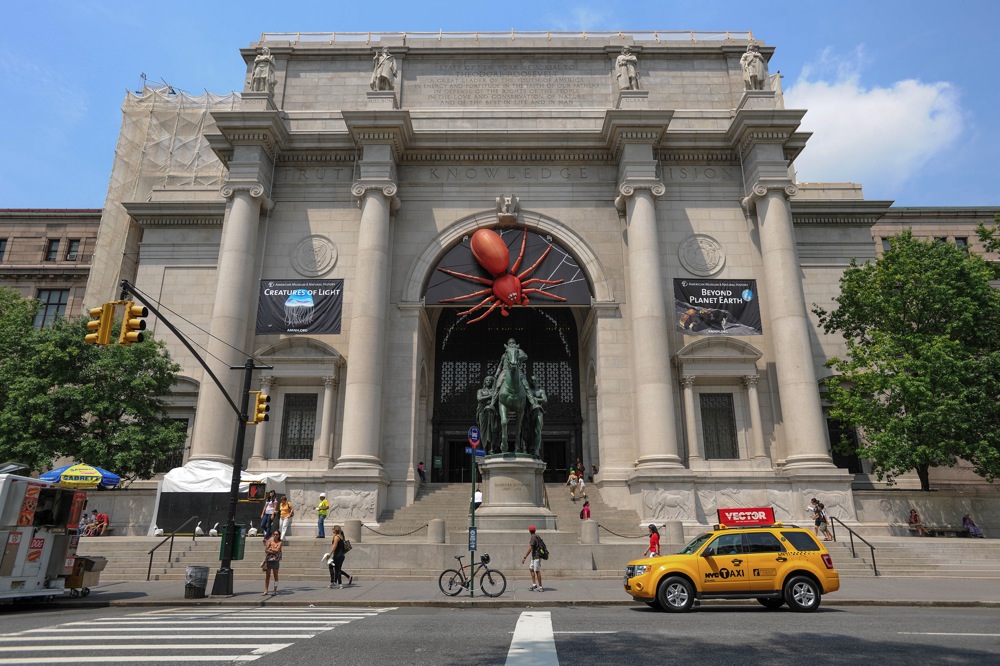 files/images/blog-images/15 addons NYC/4-Museum-Entrance-photo-by-American-Museum-of-Natural-History.jpg